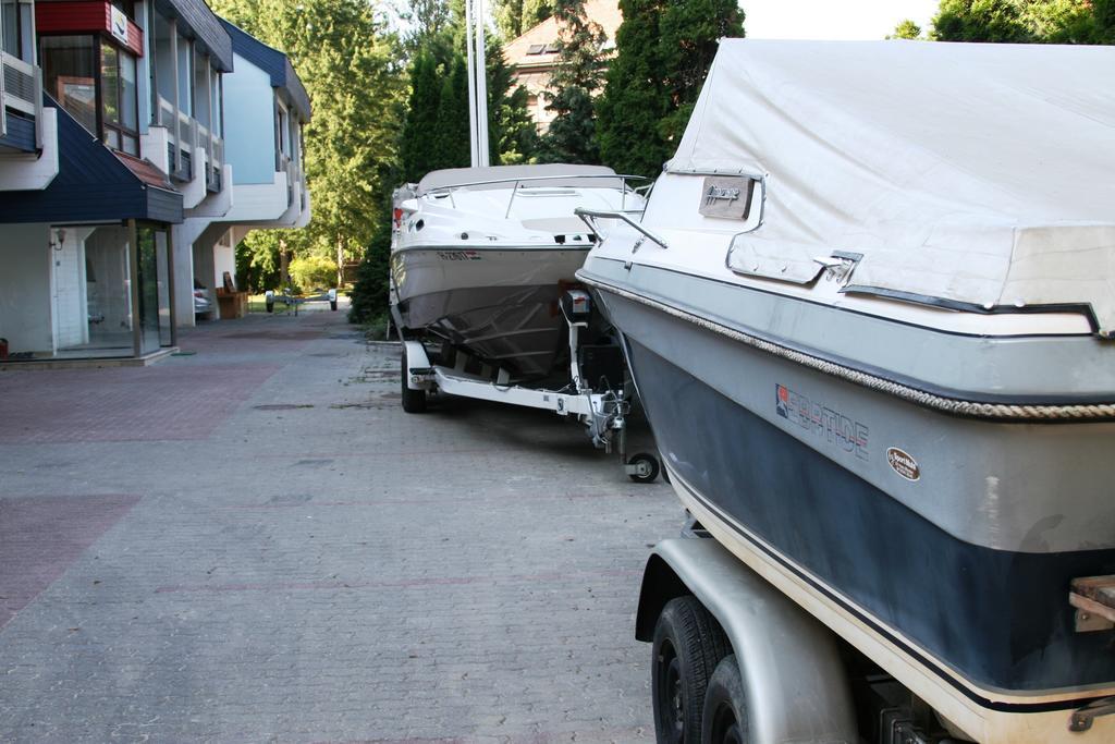 Waterfront Hotel Szentendre Exterior foto
